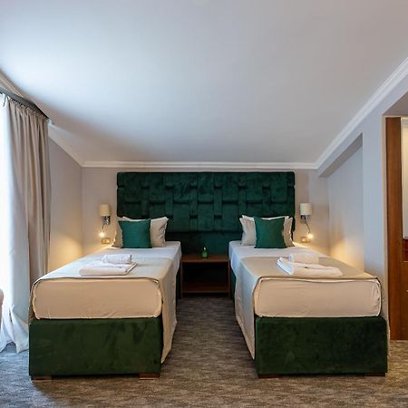 Hotel Ideall Podgorica Buitenkant foto