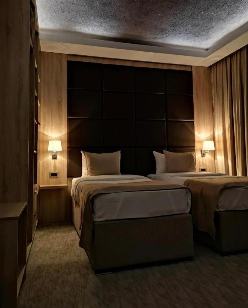 Hotel Ideall Podgorica Buitenkant foto