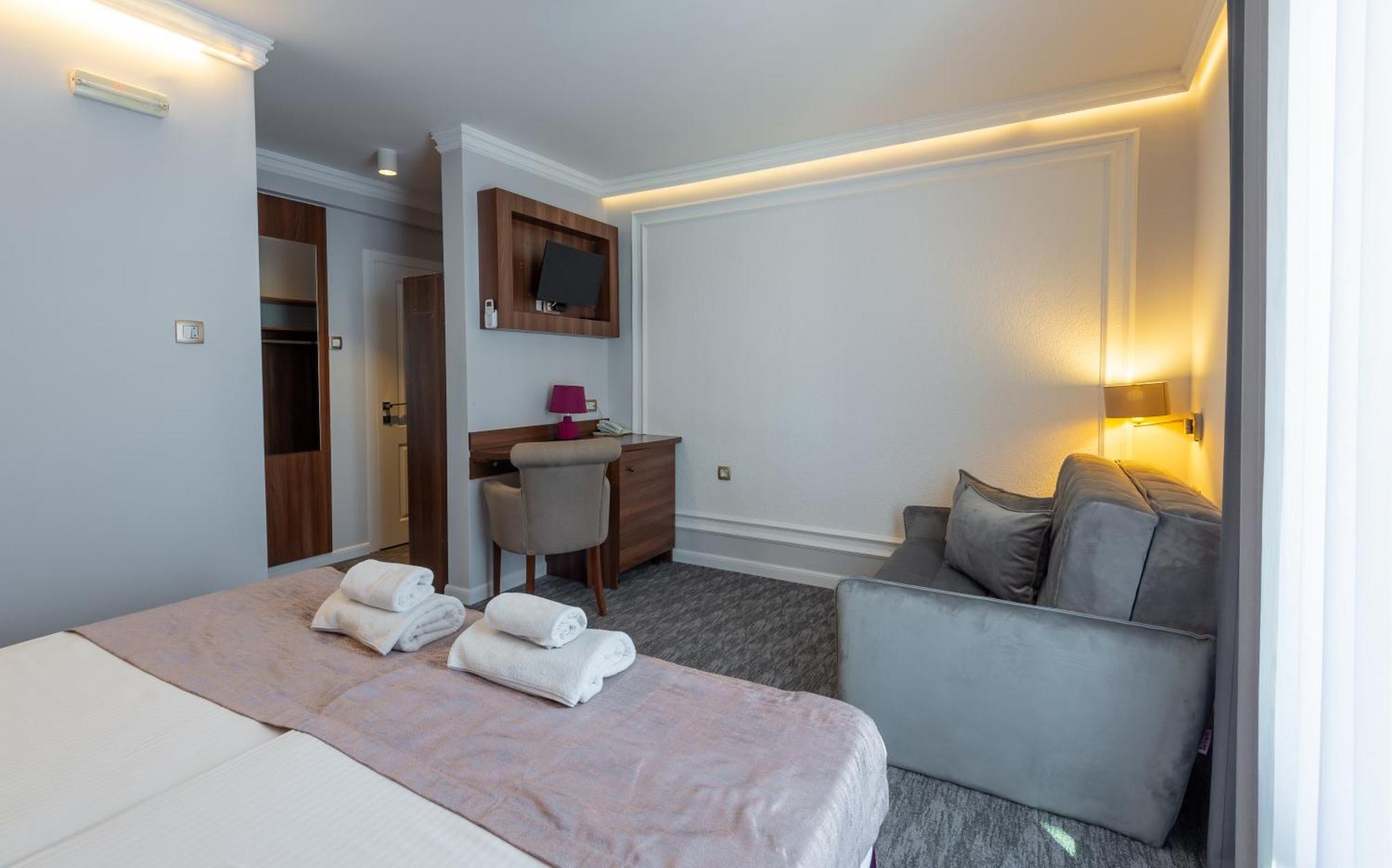 Hotel Ideall Podgorica Buitenkant foto