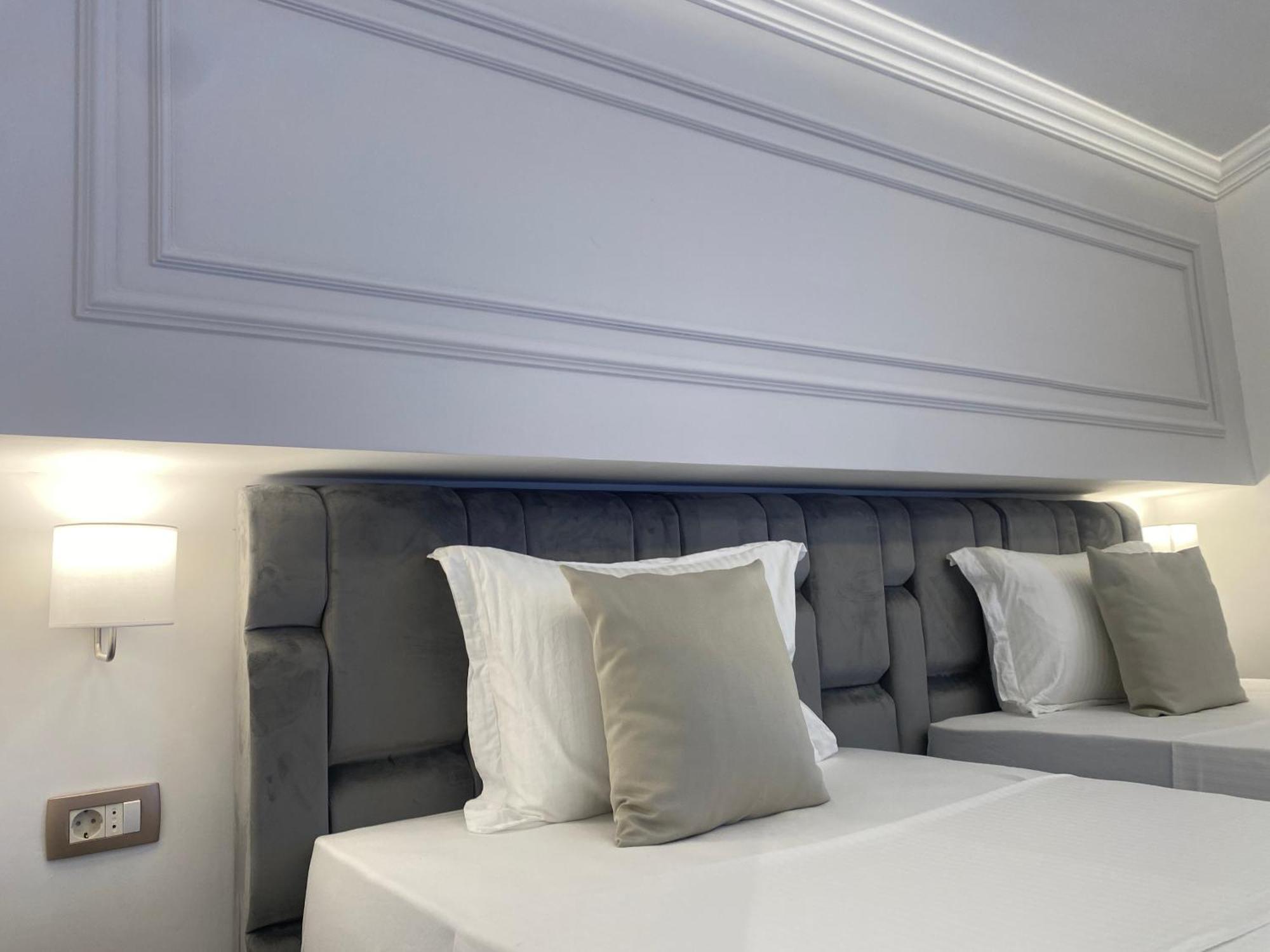 Hotel Ideall Podgorica Buitenkant foto